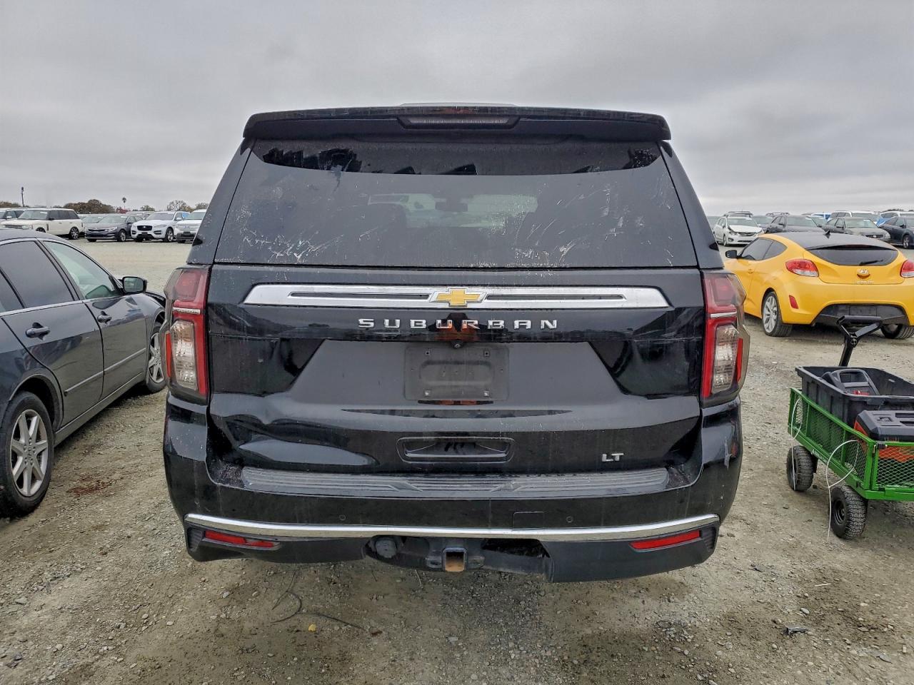 CHEVROLET SUBURBAN C1500 LT