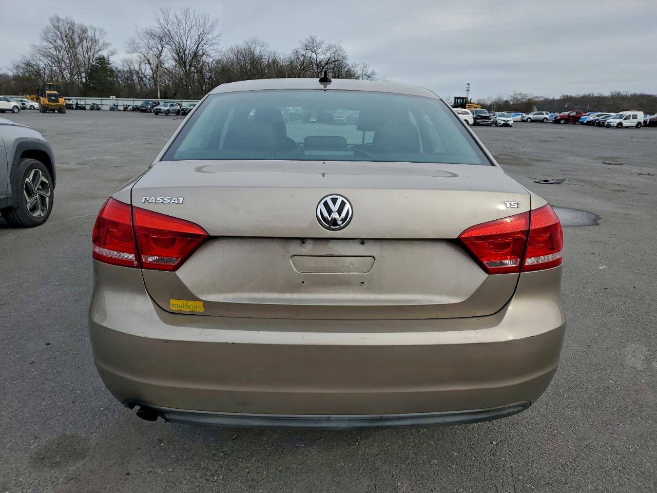 VOLKSWAGEN PASSAT S