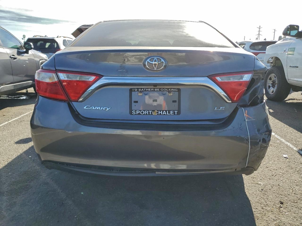 TOYOTA CAMRY LE
