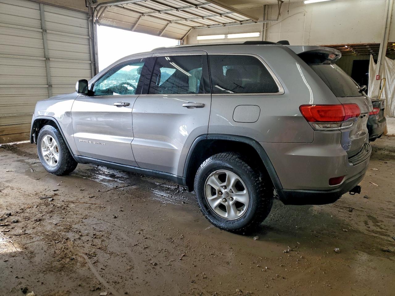 JEEP GRAND CHEROKEE LAREDO