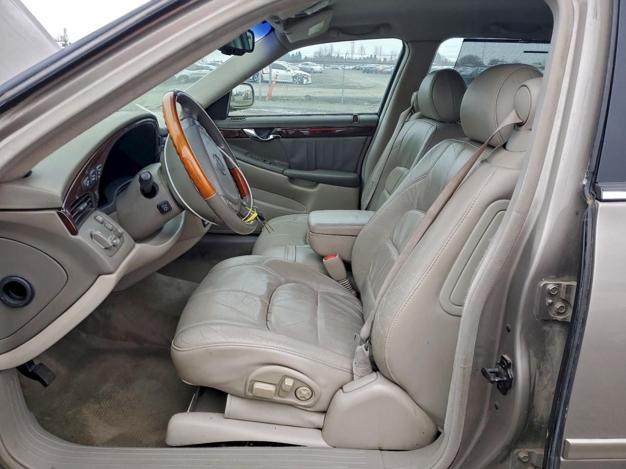 Lot #3304104503 2002 CADILLAC DEVILLE DH