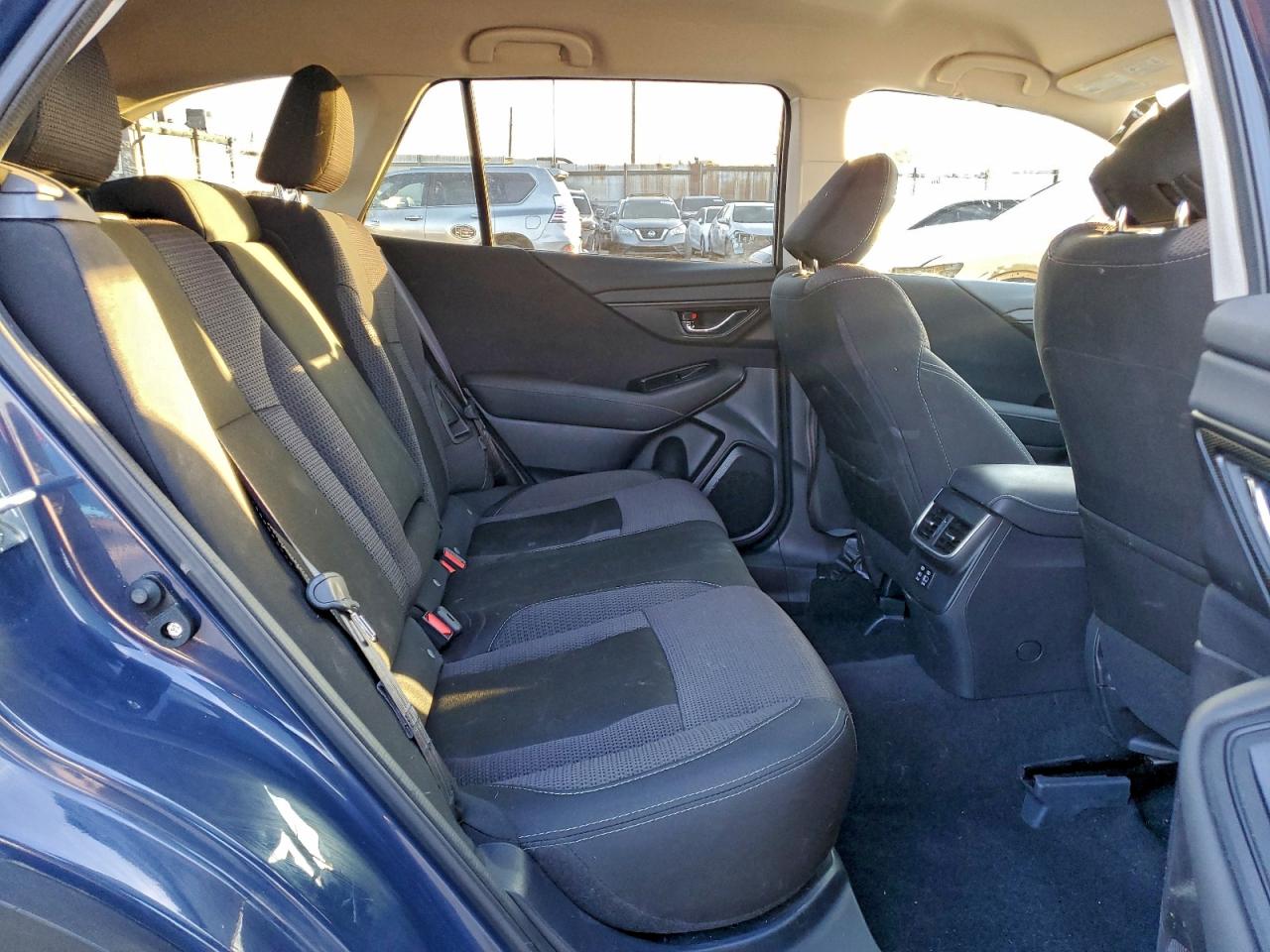 SUBARU OUTBACK PREMIUM