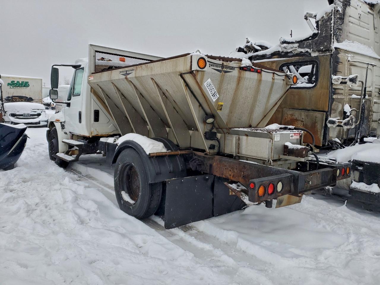 Lot #3310328959 2006 INTERNATIONAL 4000 4300