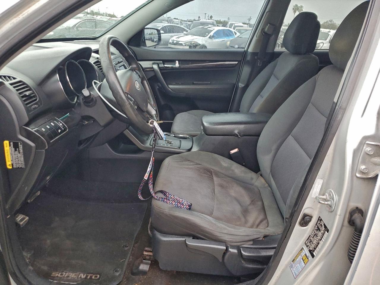 Lot #3318095385 2013 KIA SORENTO LX