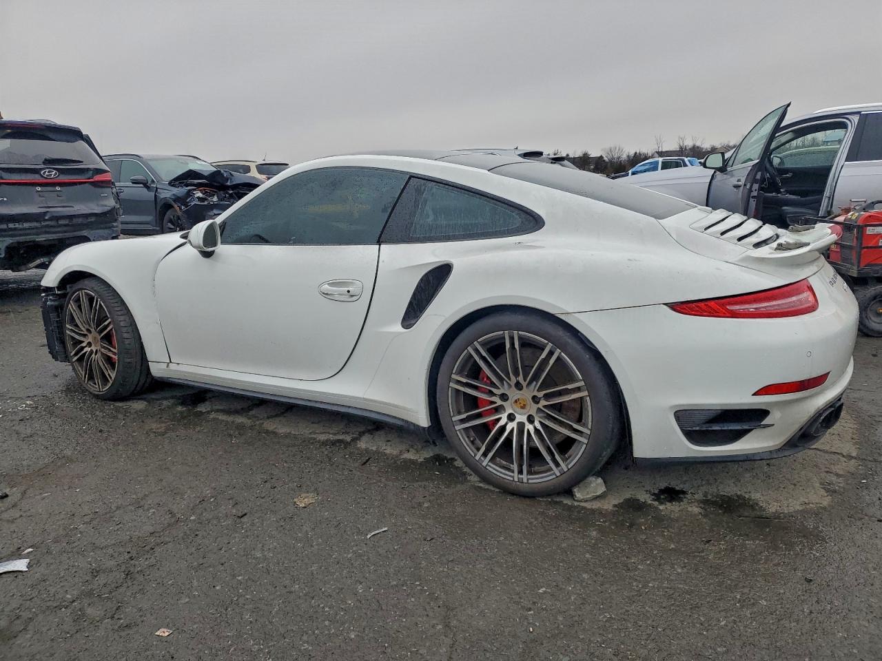 PORSCHE 911 TURBO