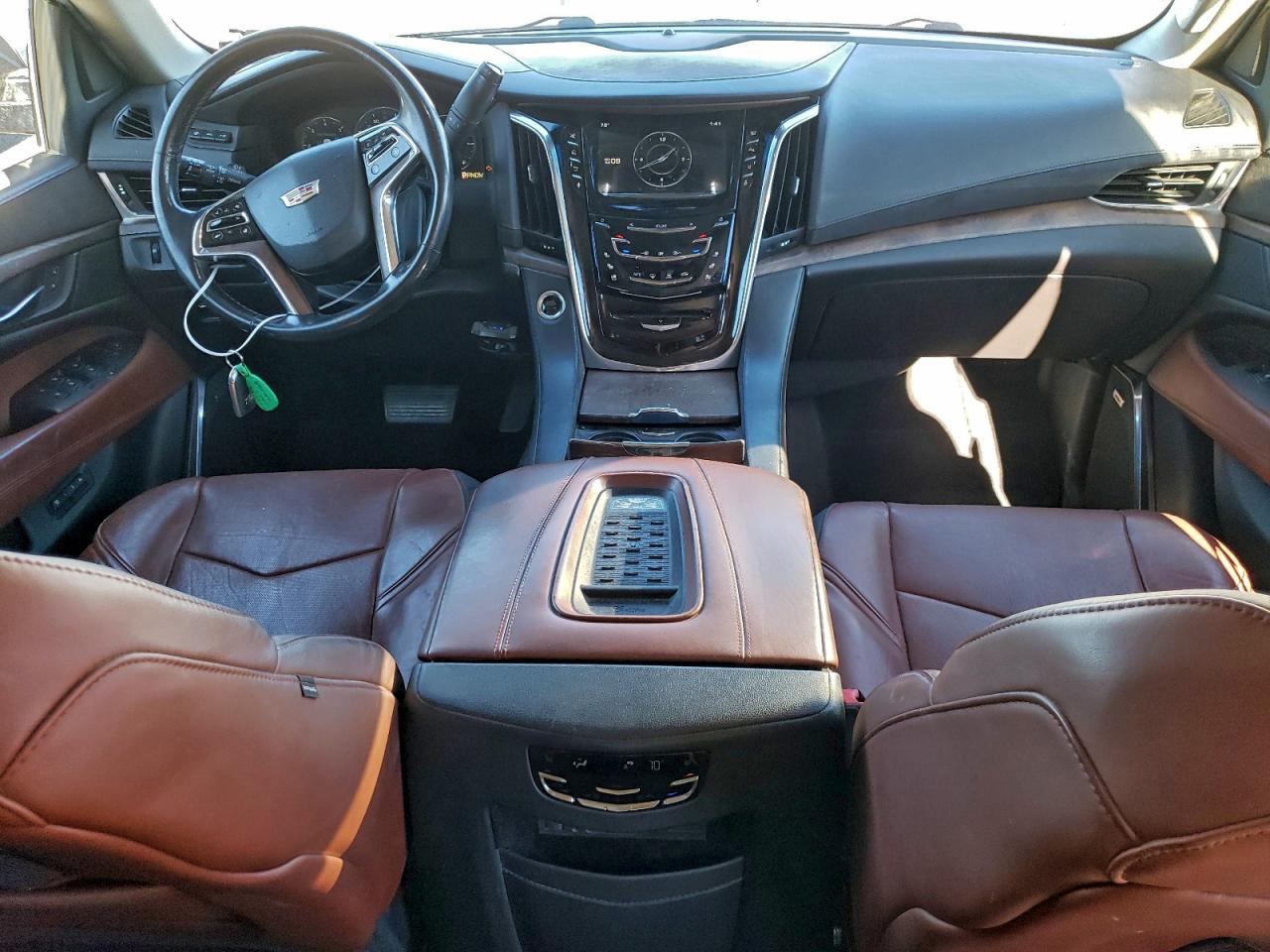 CADILLAC ESCALADE ESV PREMIUM