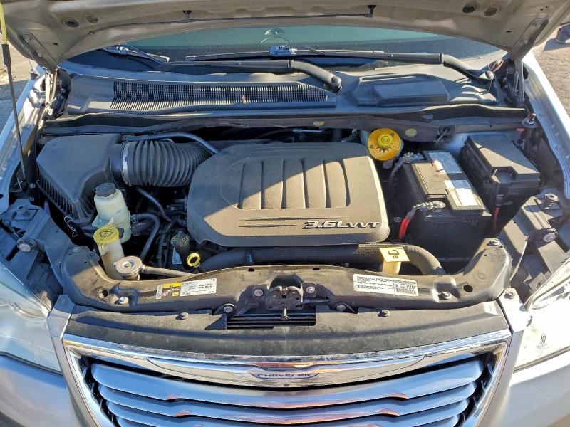 2015 CHRYSLER TOWN & COU #3316980091