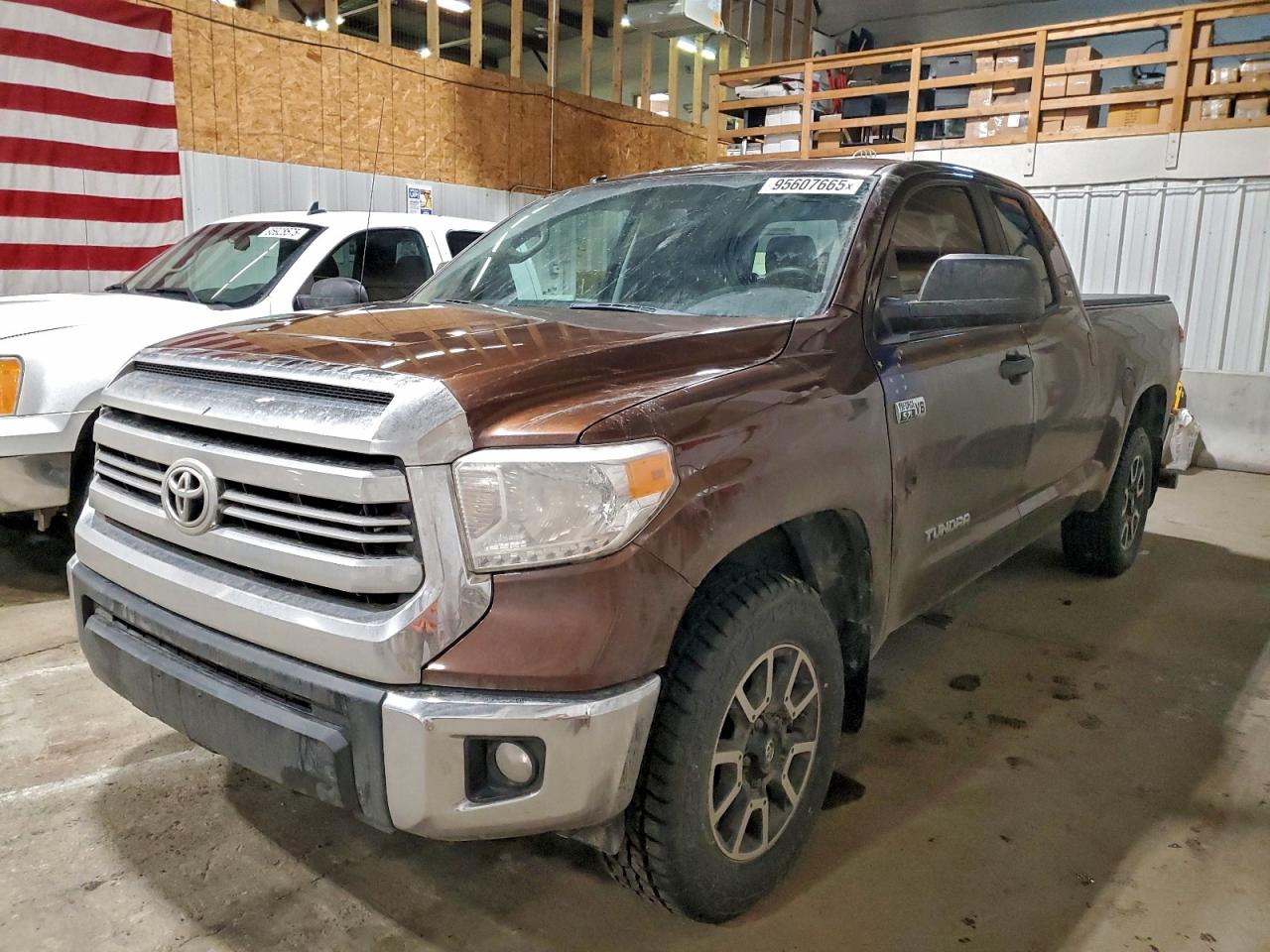 TOYOTA TUNDRA DOUBLE CAB SR