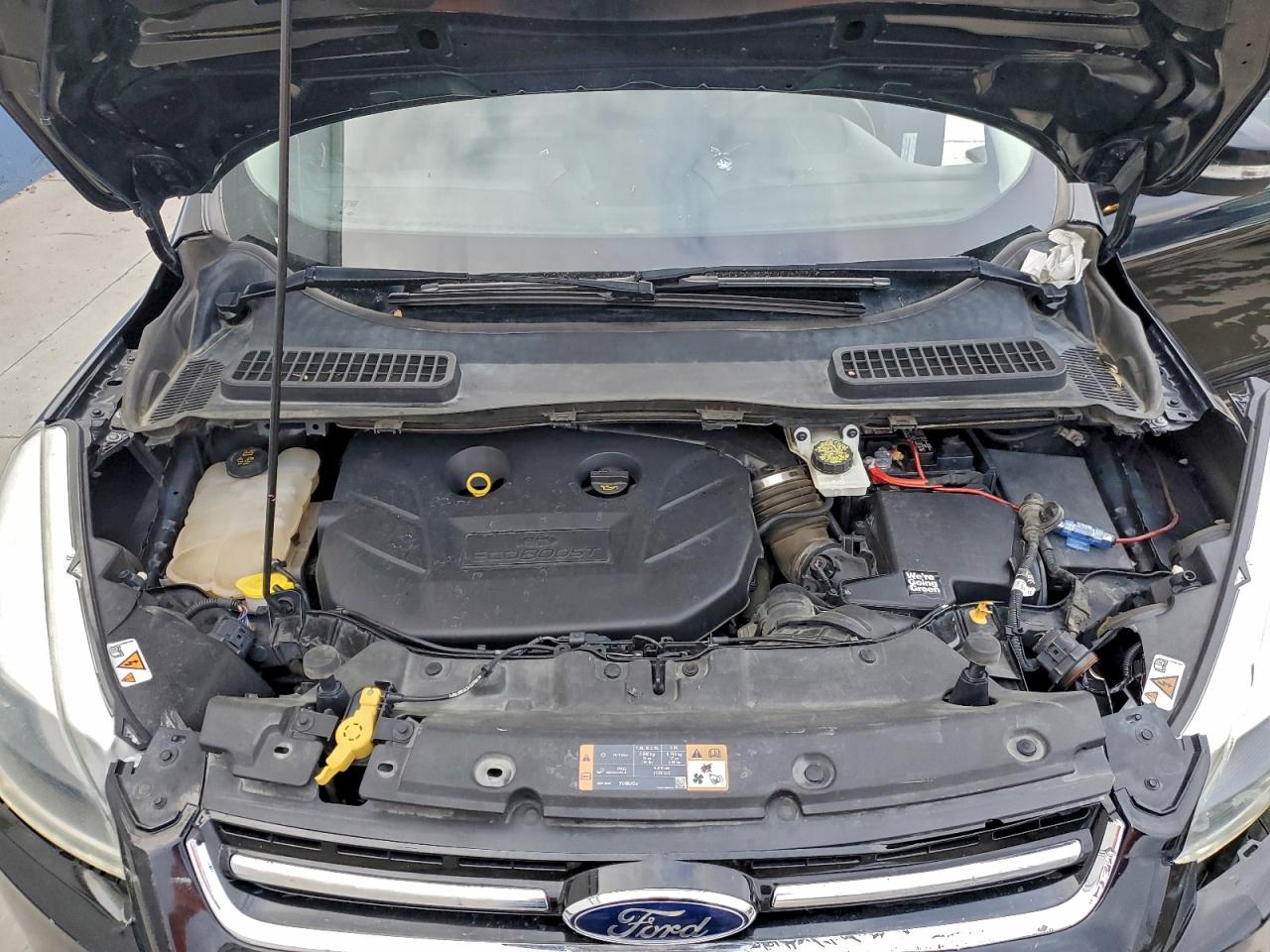 FORD ESCAPE TITANIUM