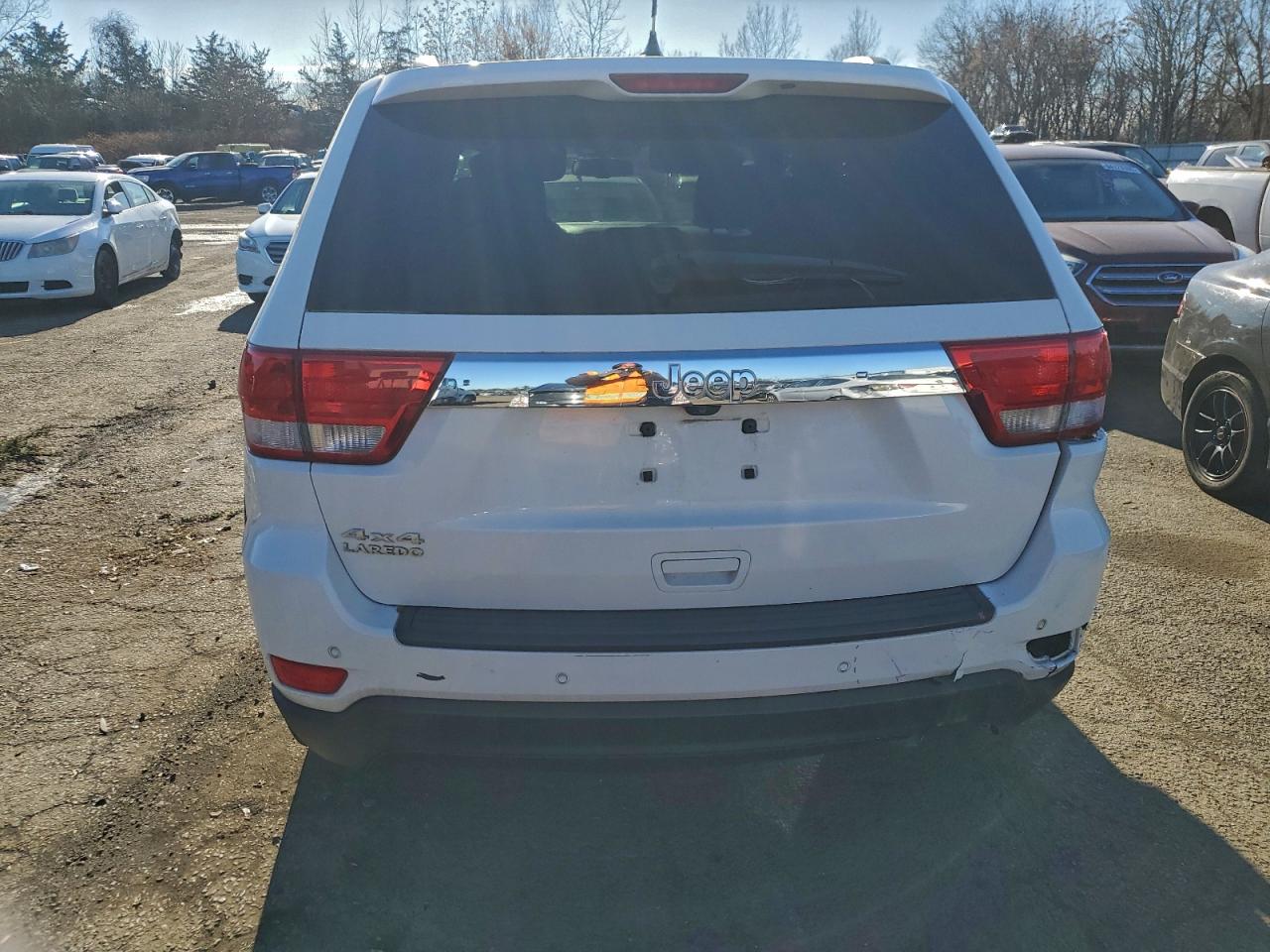 JEEP GRAND CHEROKEE LAREDO