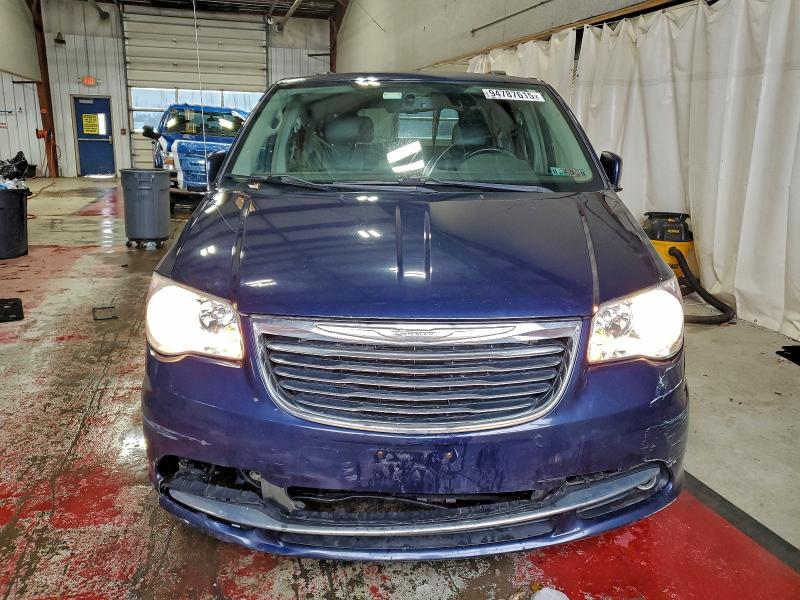 2015 CHRYSLER TOWN & COU #3304632950