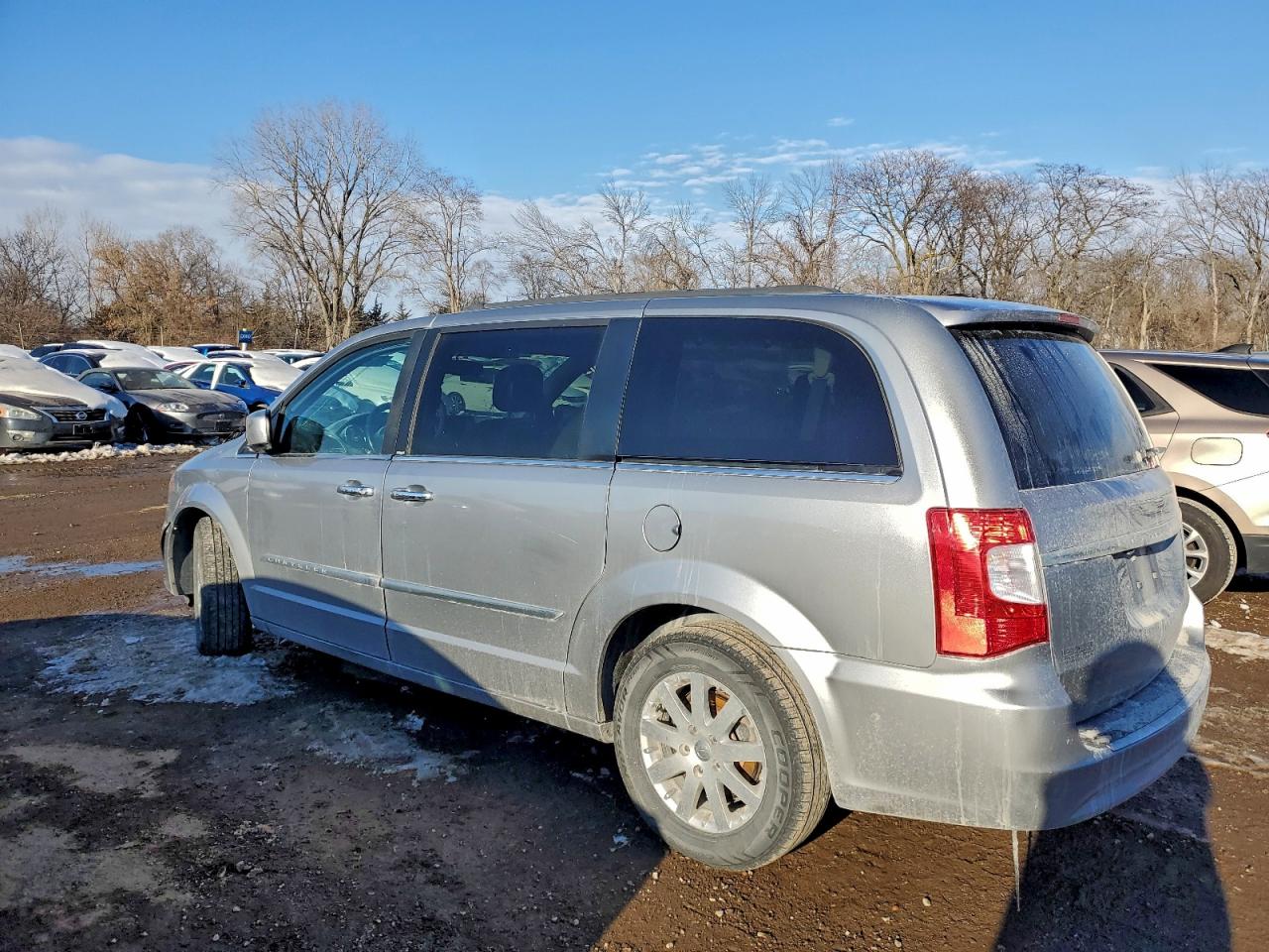 Lot #3308244195 2016 CHRYSLER TOWN & COU