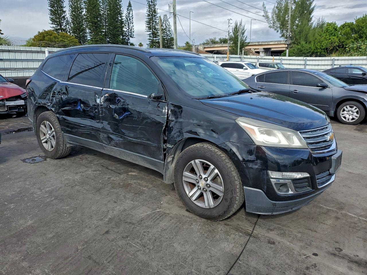 CHEVROLET TRAVERSE LT