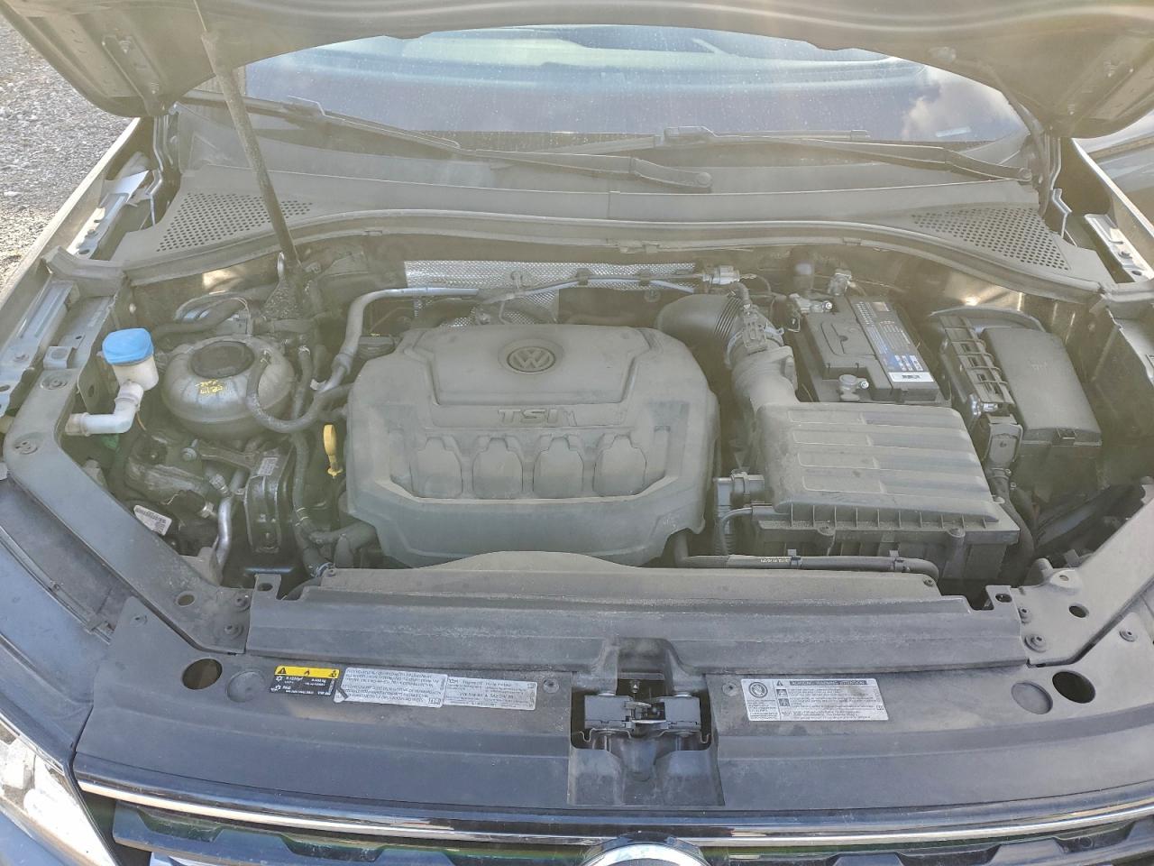 VOLKSWAGEN TIGUAN SE