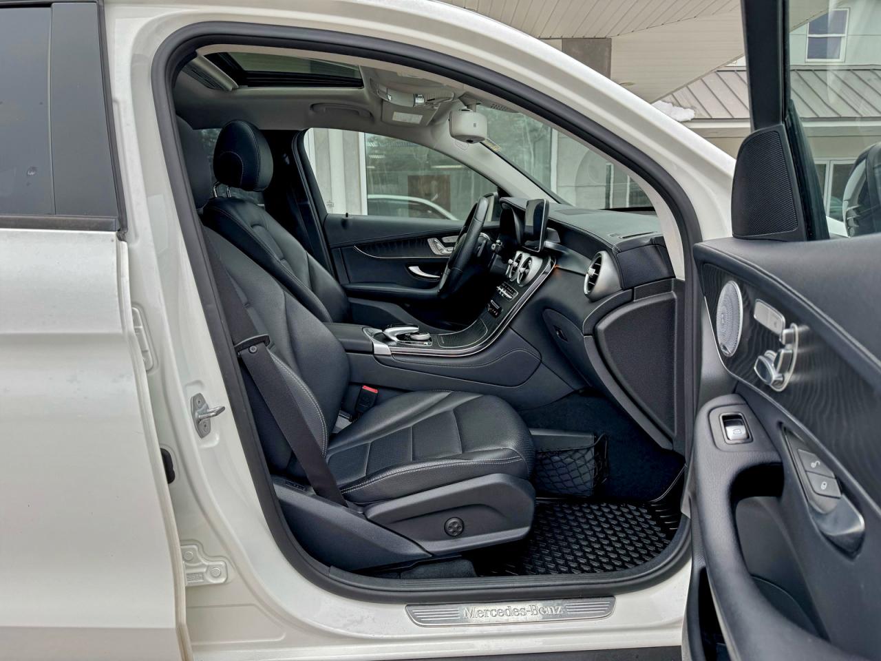 MERCEDES-BENZ GLC-CLASS 300 4MATIC