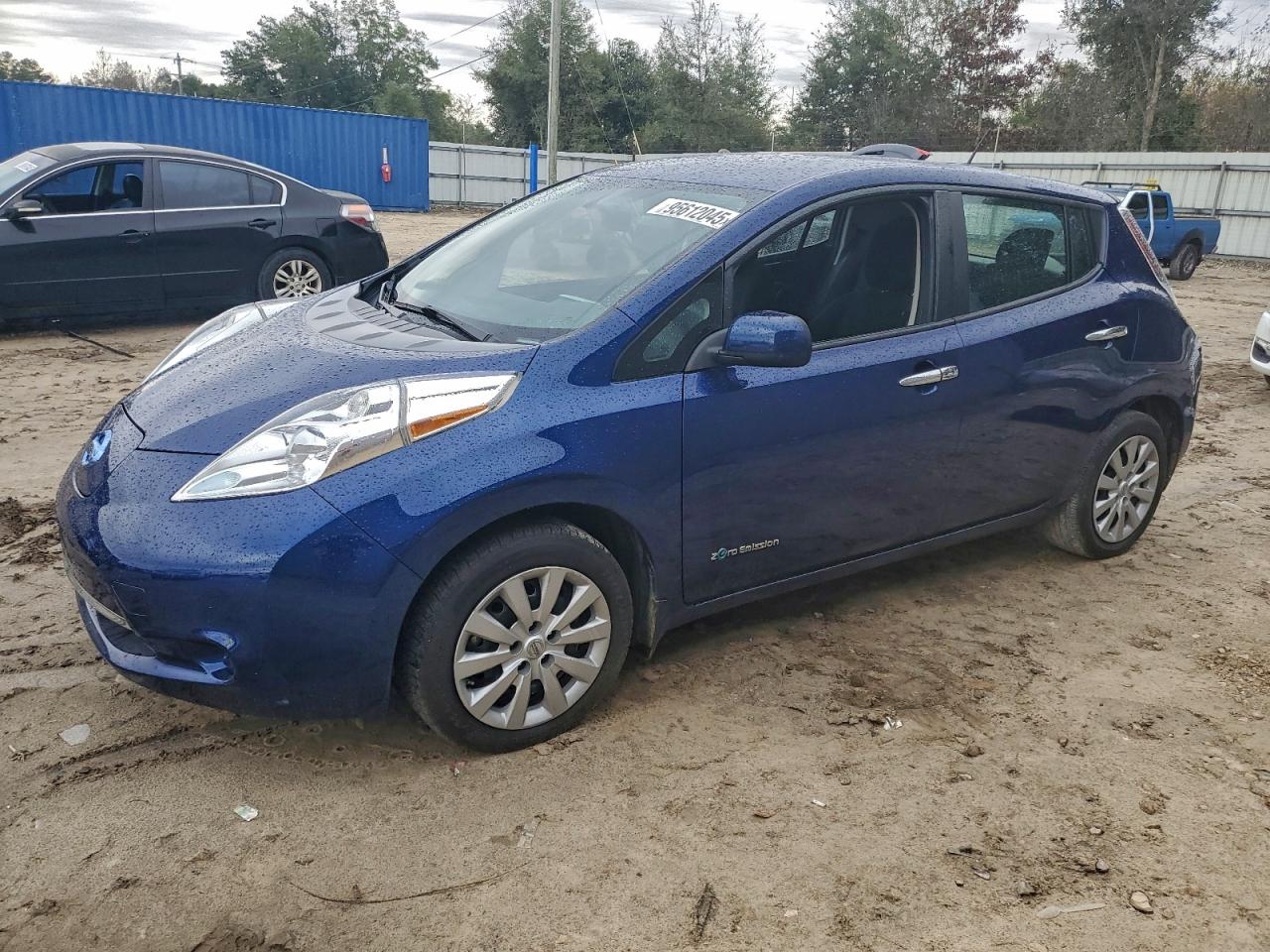 NISSAN LEAF S