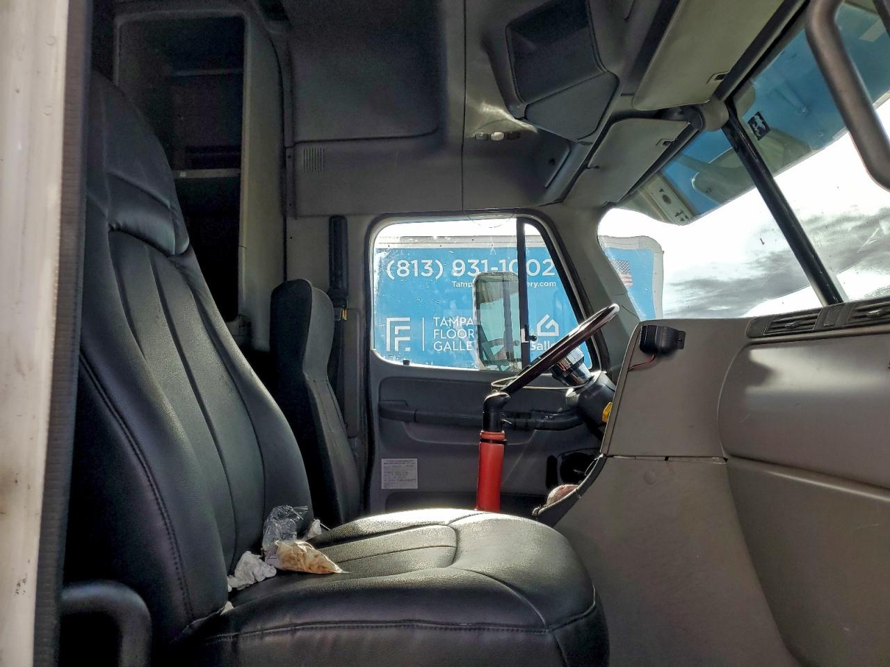 Lot #3308381286 2003 FREIGHTLINER COLUMBIA