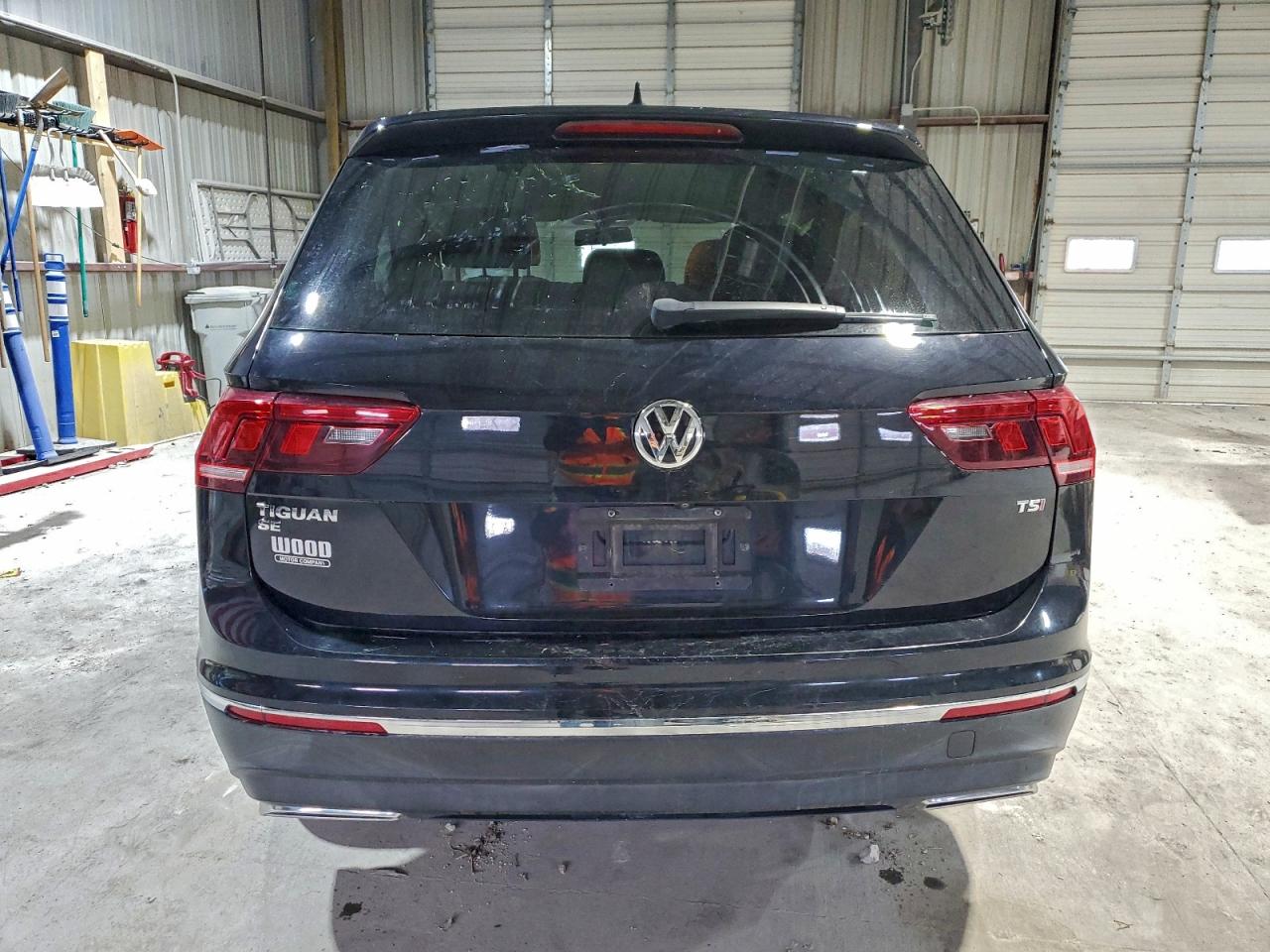 VOLKSWAGEN TIGUAN SE