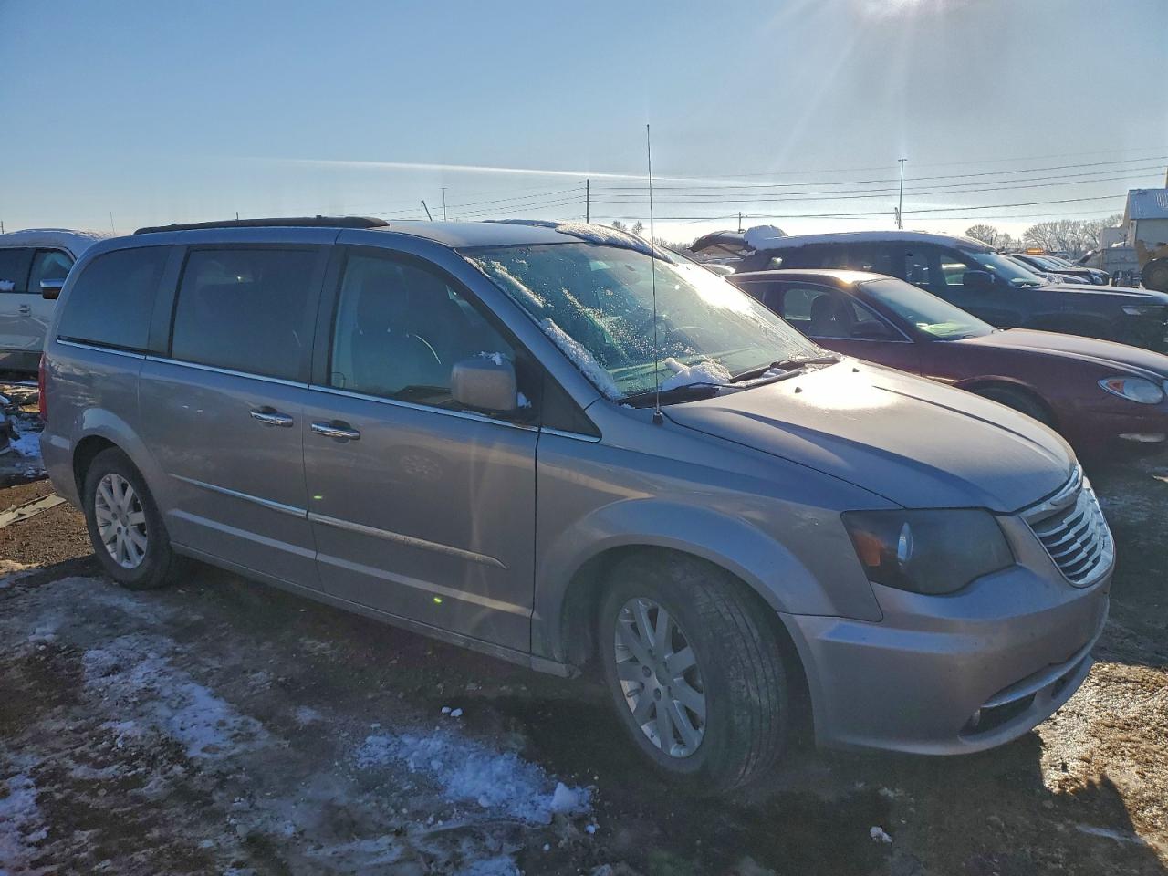 Lot #3308244195 2016 CHRYSLER TOWN & COU