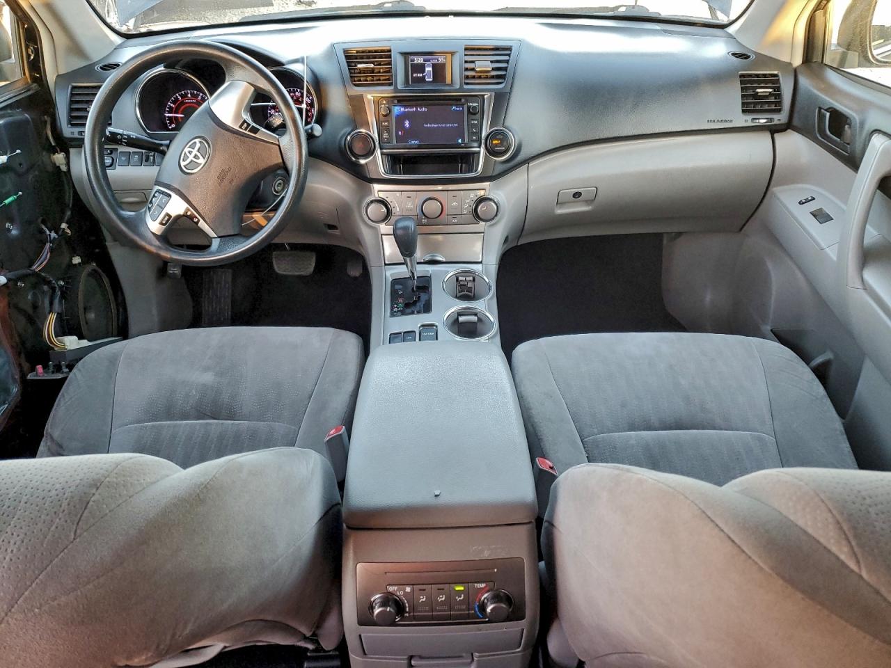 TOYOTA HIGHLANDER BASE