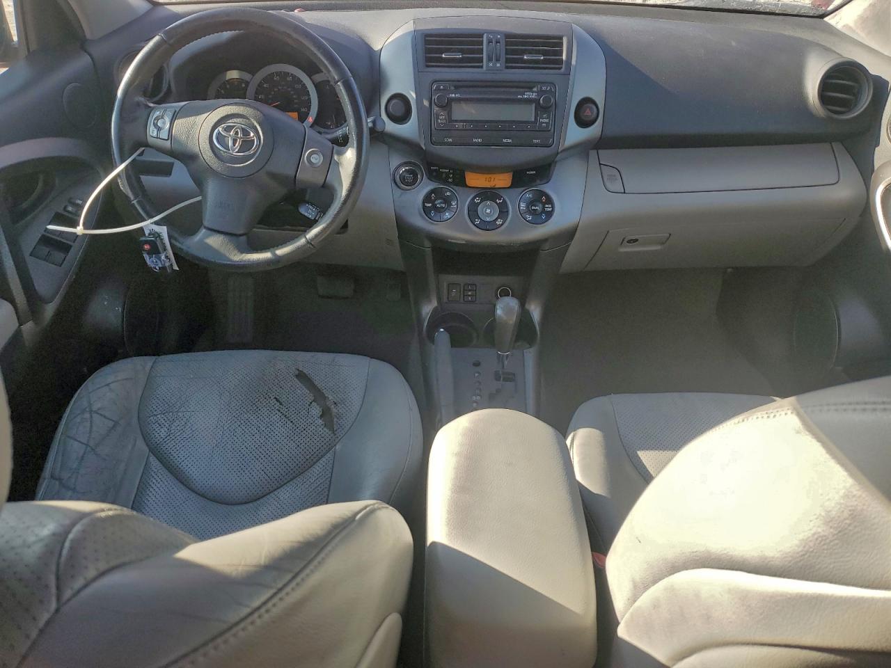 TOYOTA RAV4 LIMITED