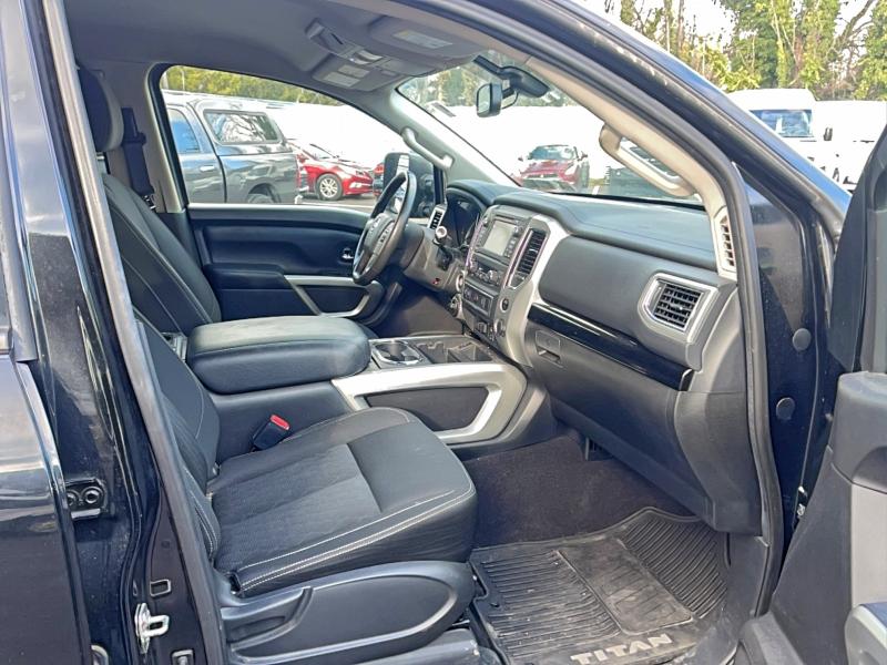 2017 NISSAN TITAN SV #3304670977