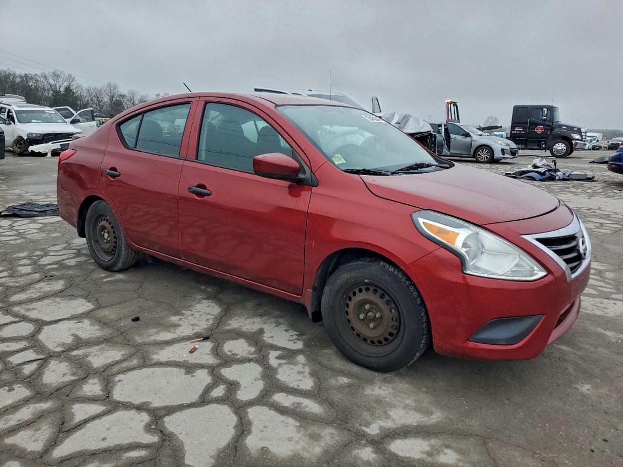 NISSAN VERSA S