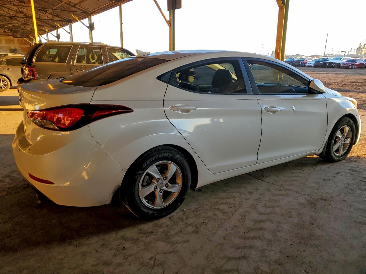 Lot #3315743354 2015 HYUNDAI ELANTRA SE