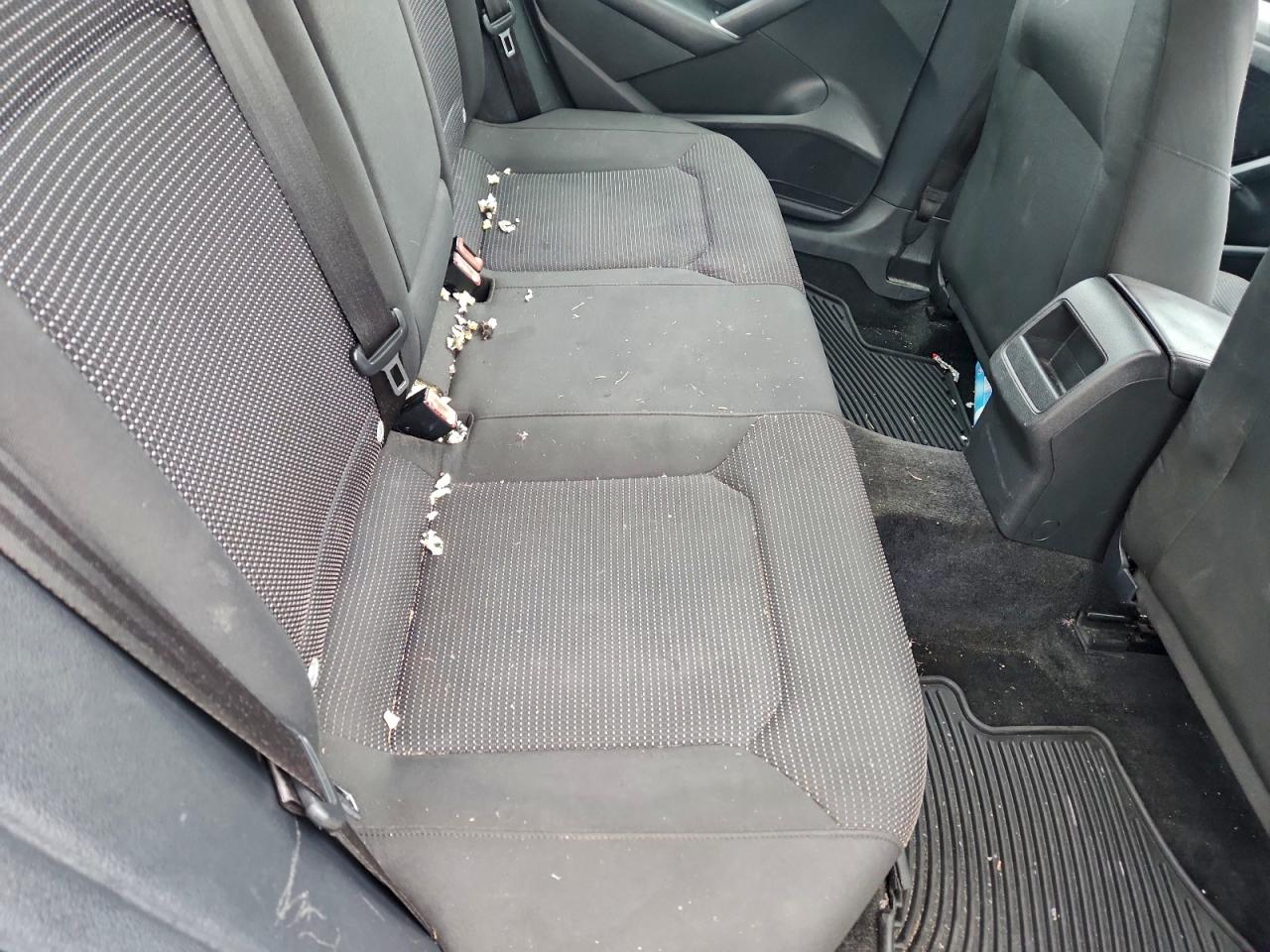 Lot #3316094278 2016 VOLKSWAGEN PASSAT S