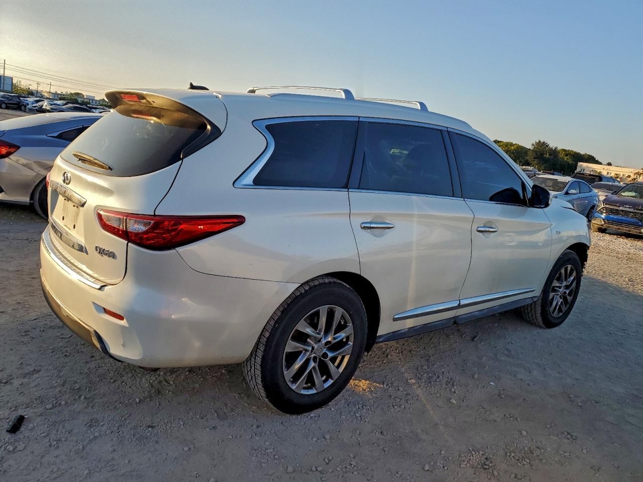 INFINITI QX60