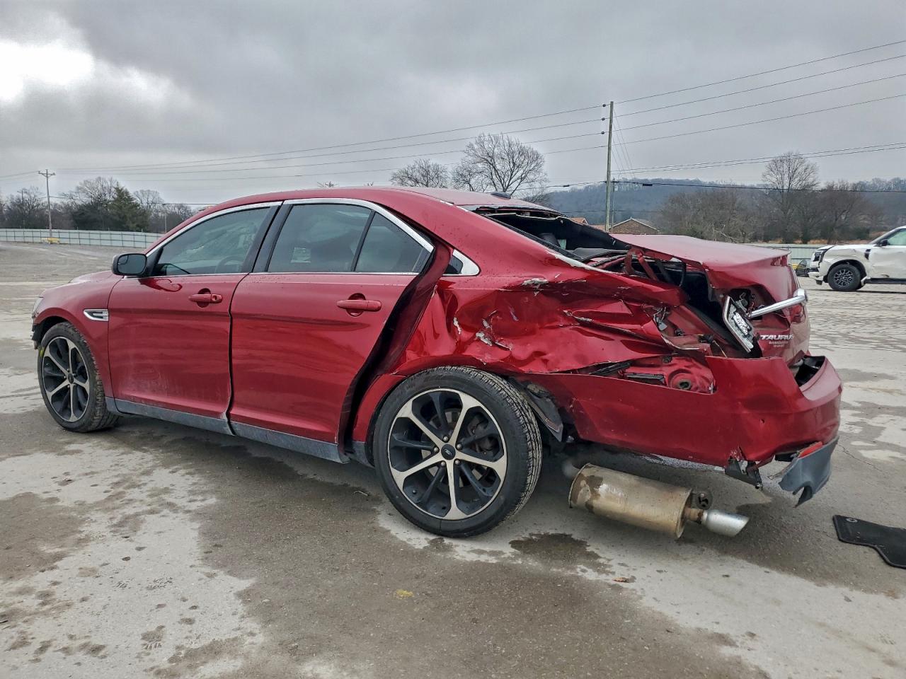 Lot #3316081222 2015 FORD TAURUS SEL