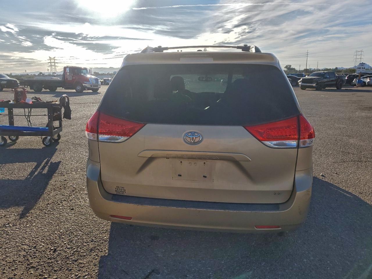 Lot #3315942100 2011 TOYOTA SIENNA LE