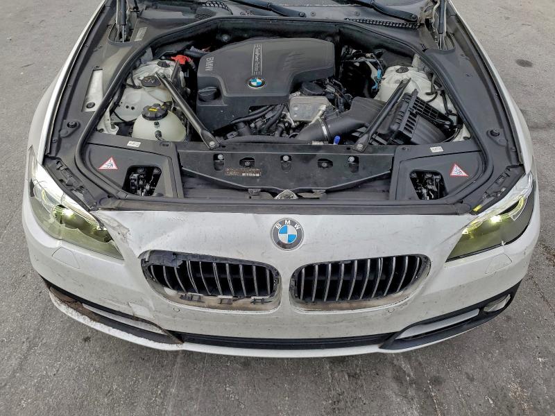 2015 BMW 528 I #3302816977