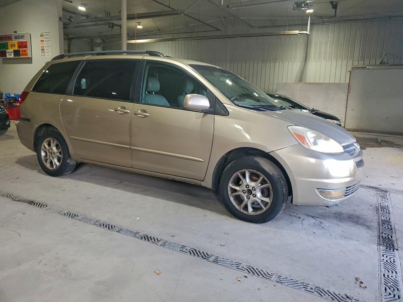 2004 TOYOTA SIENNA XLE #3303796460