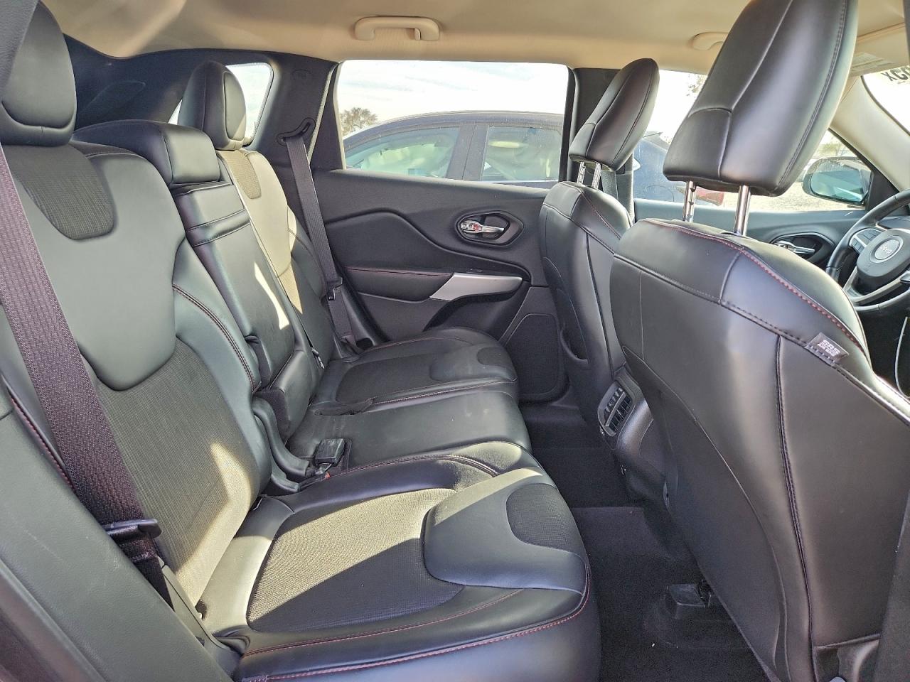 Lot #3317026109 2018 JEEP CHEROKEE T