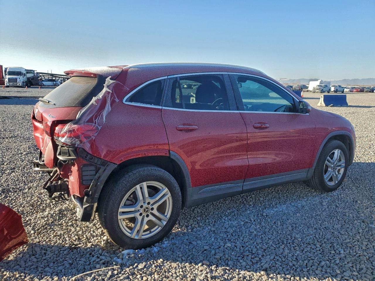 MERCEDES-BENZ GLA-CLASS 250 4MATIC