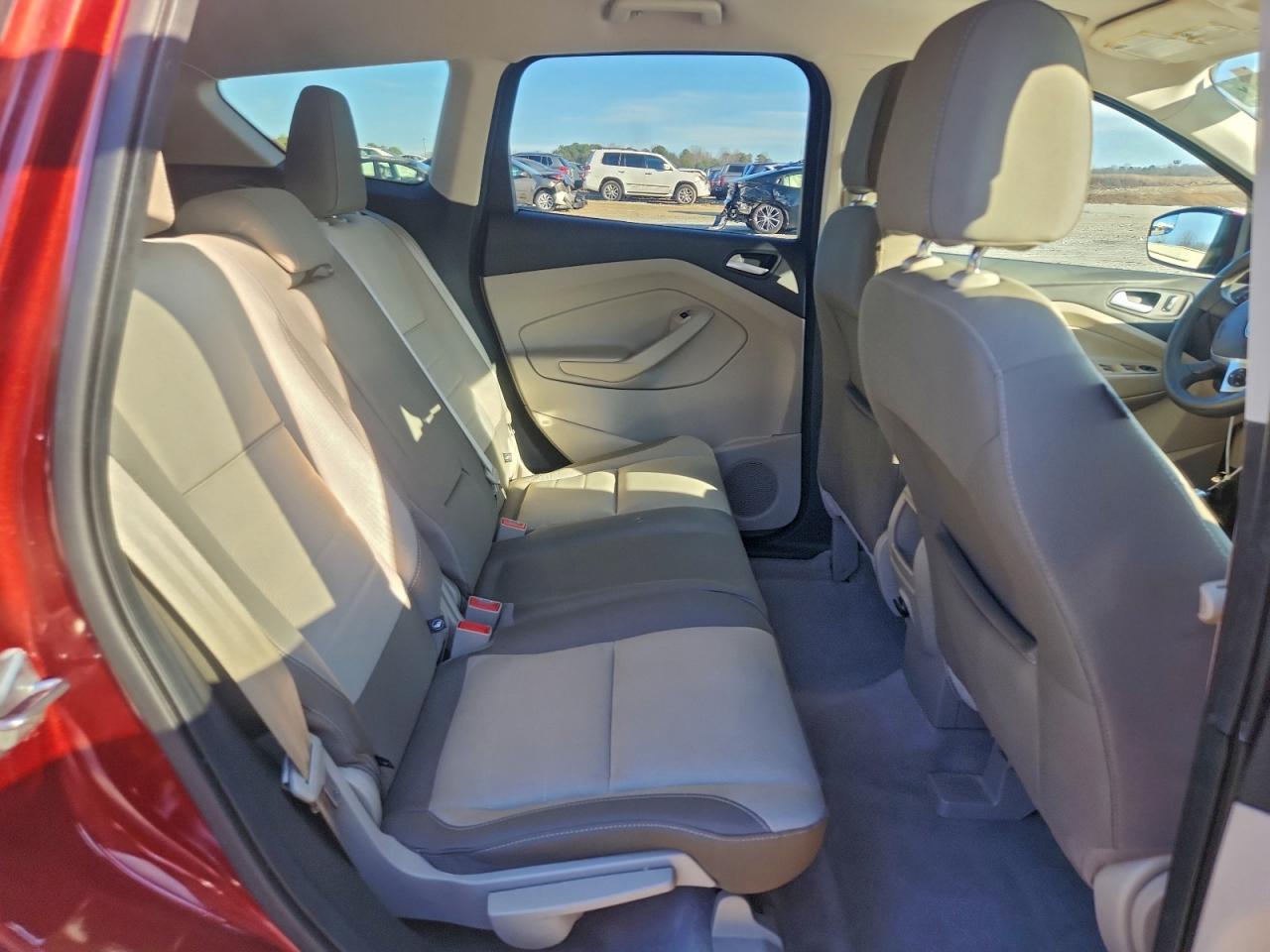 FORD ESCAPE SE