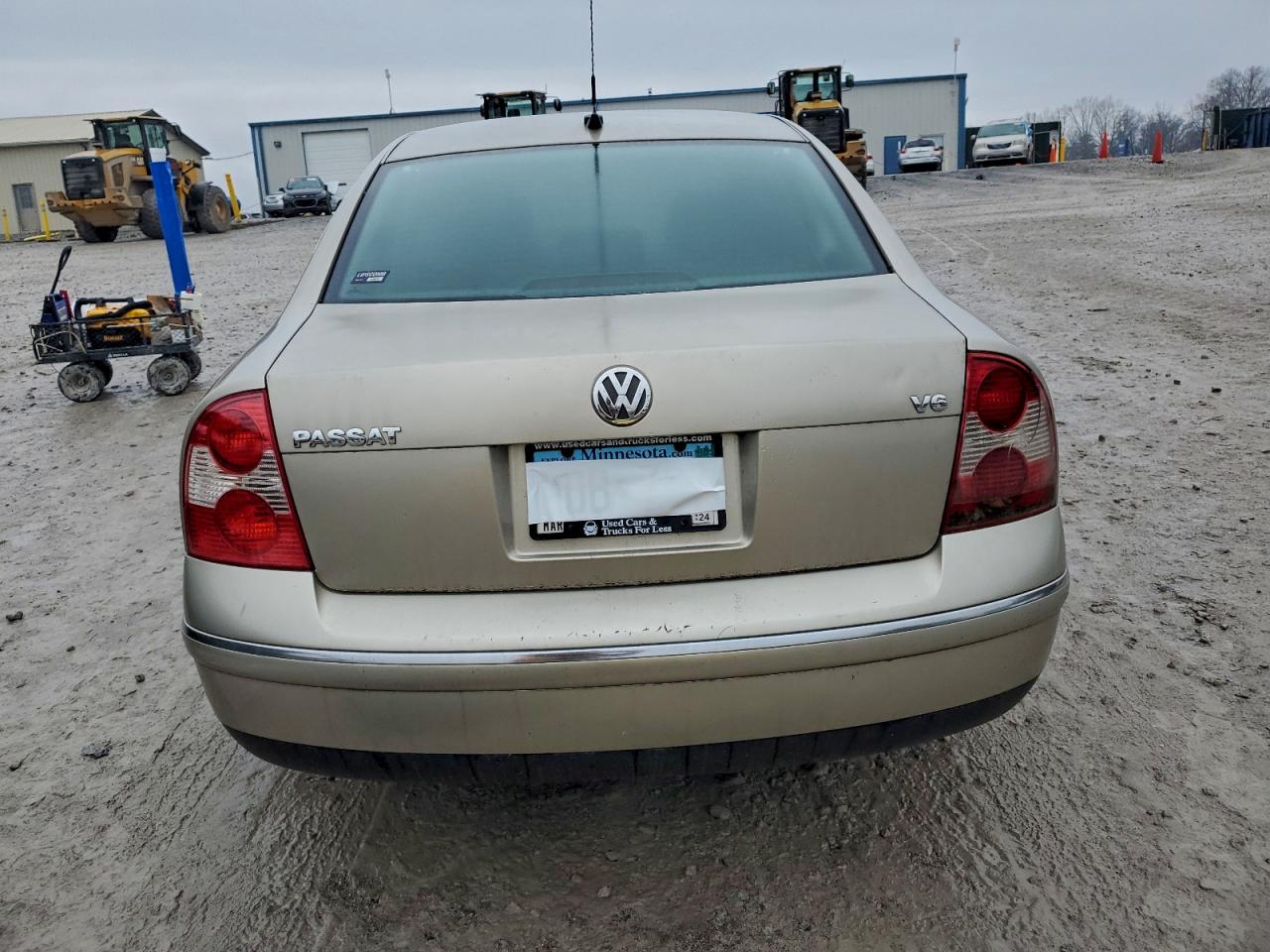 Lot #3310386956 2004 VOLKSWAGEN PASSAT GLX