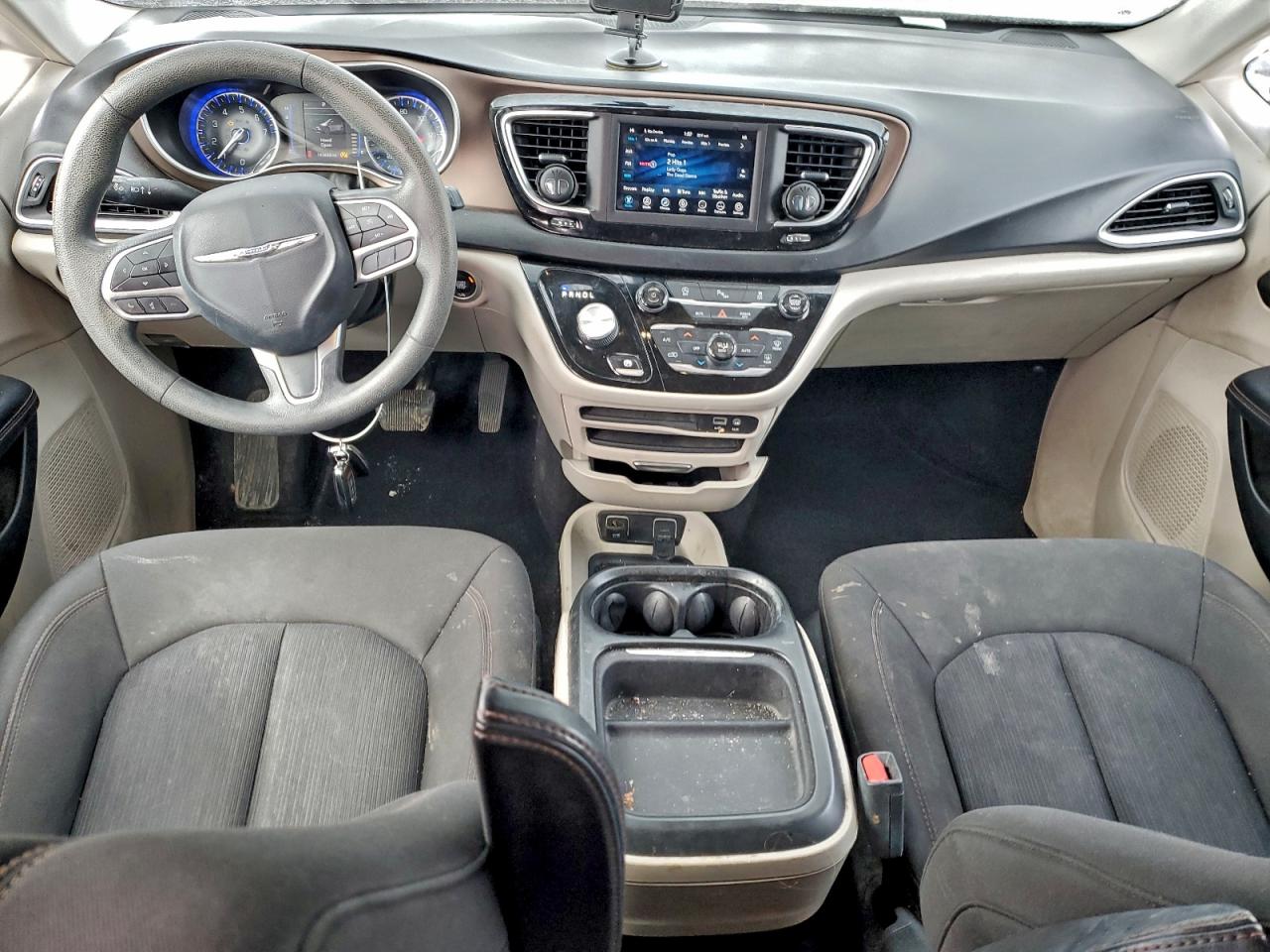 CHRYSLER PACIFICA TOURING PLUS