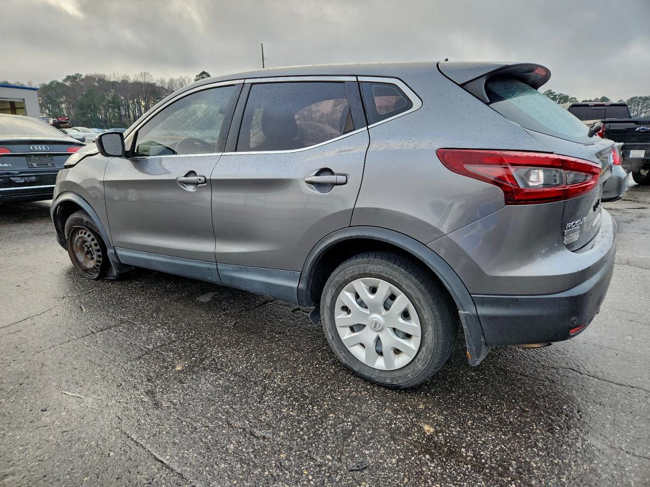 NISSAN ROGUE SPORT S