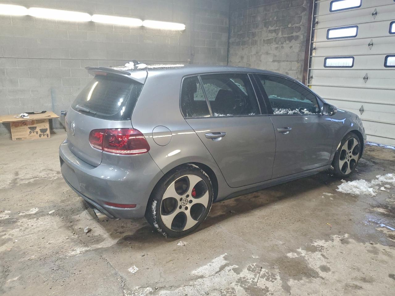 VOLKSWAGEN GOLF GTI
