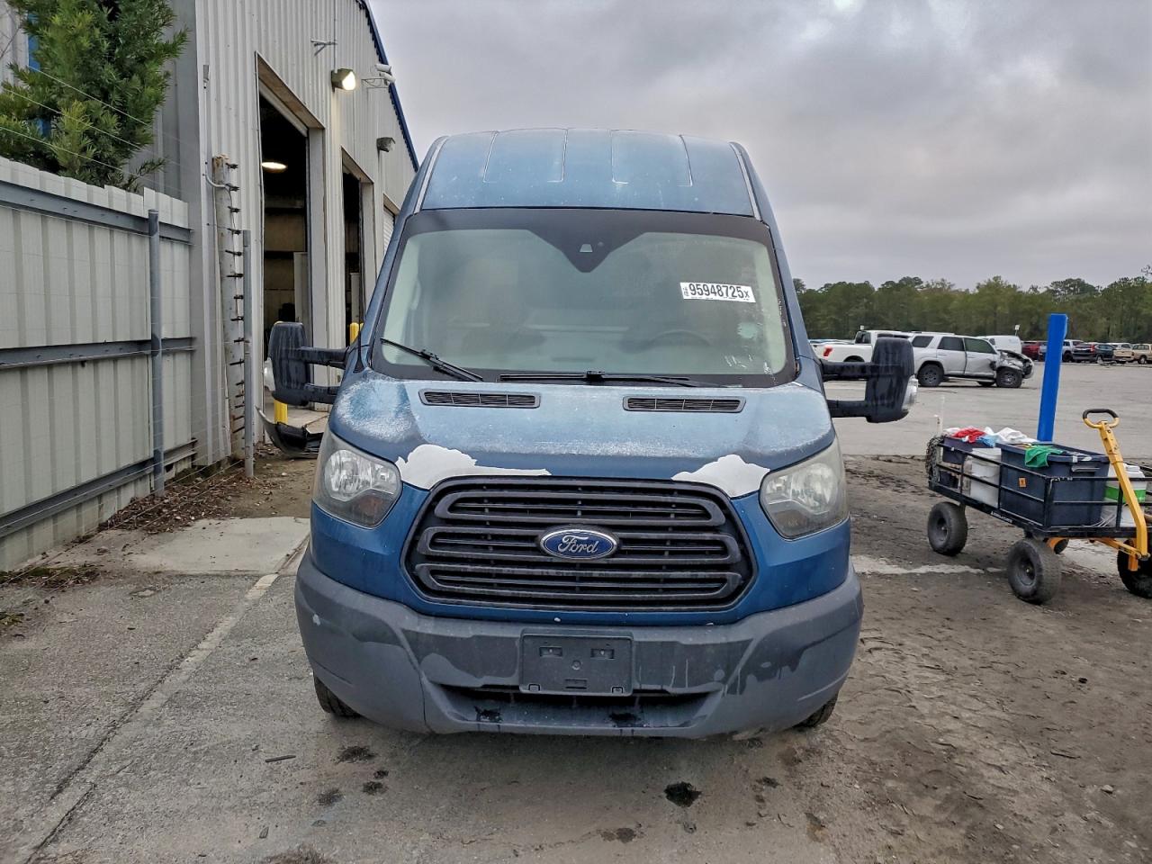 Lot #3317917904 2017 FORD TRANSIT T-