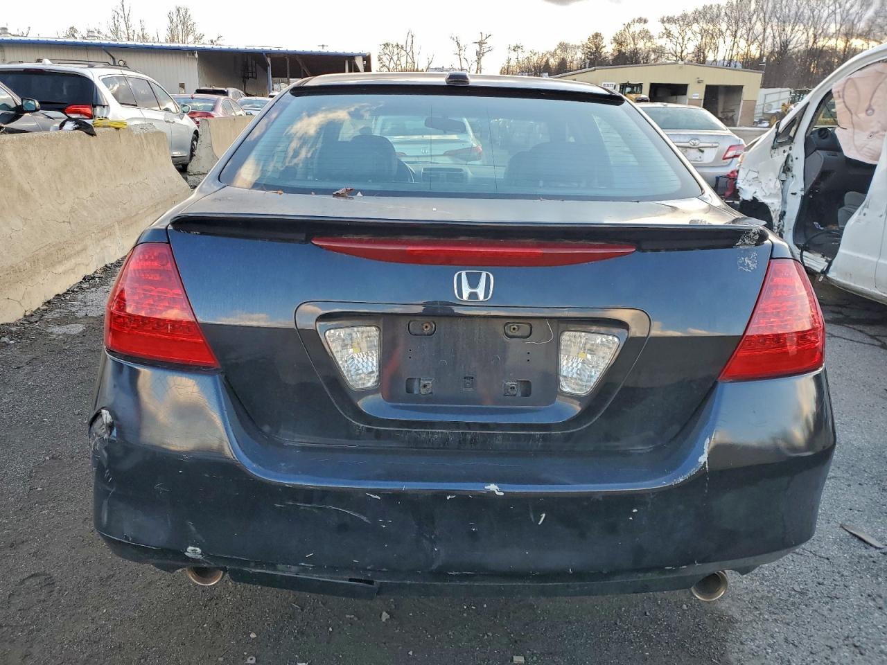 Lot #3309190622 2007 HONDA ACCORD EX