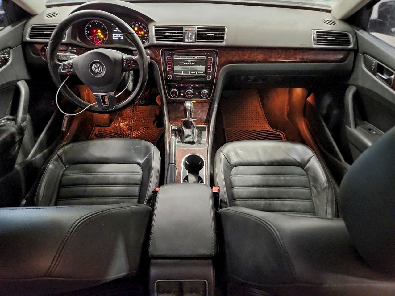 VOLKSWAGEN PASSAT SEL