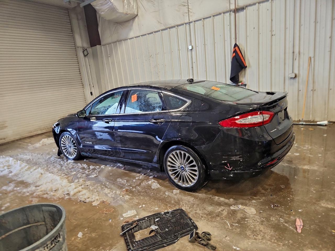 FORD FUSION TITANIUM HEV
