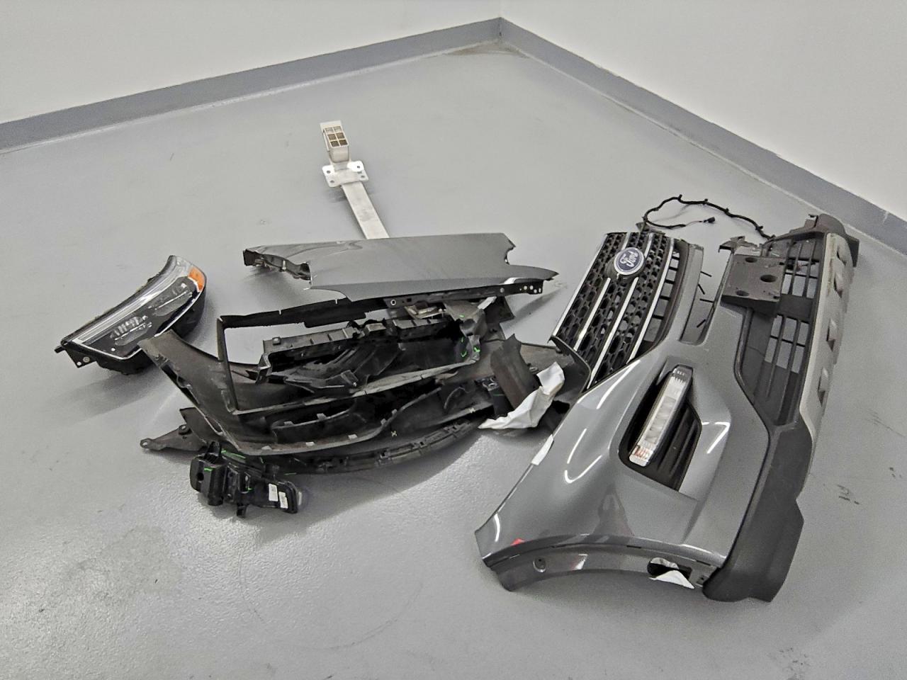 Lot #3317717152 2024 FORD EXPLORER X