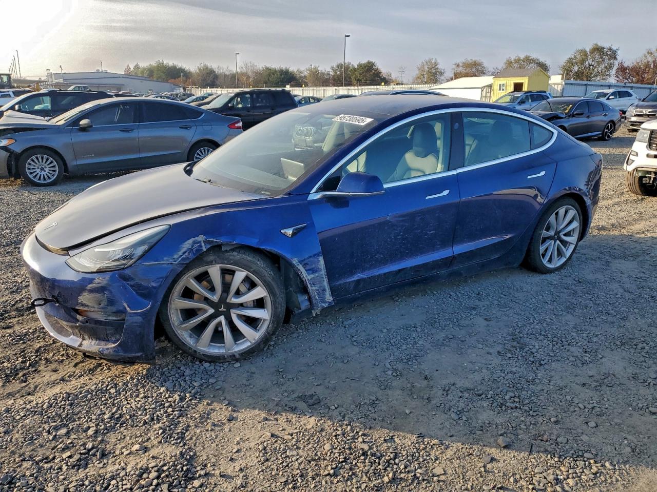 TESLA MODEL 3
