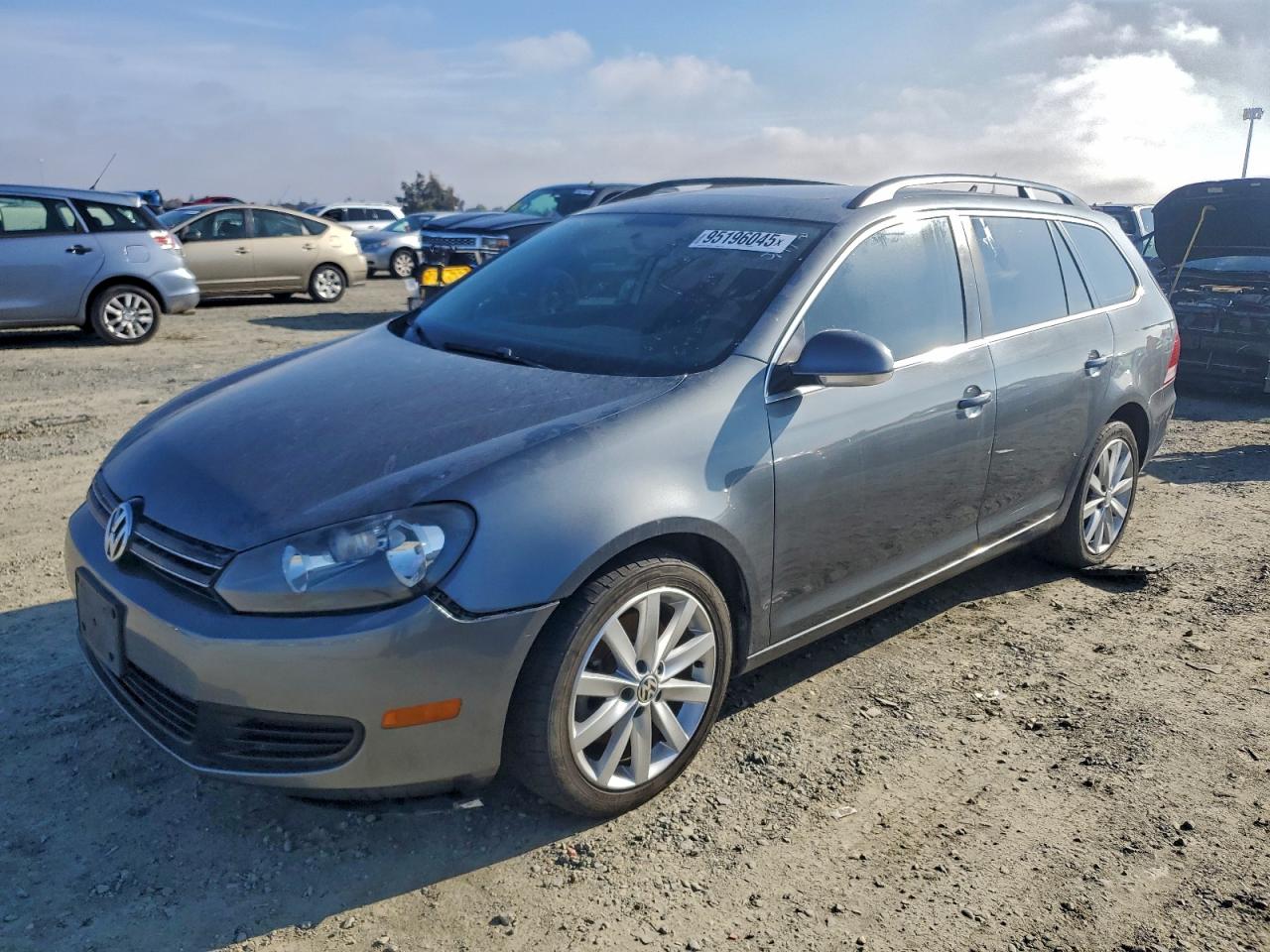 Lot #3305713747 2014 VOLKSWAGEN JETTA TDI