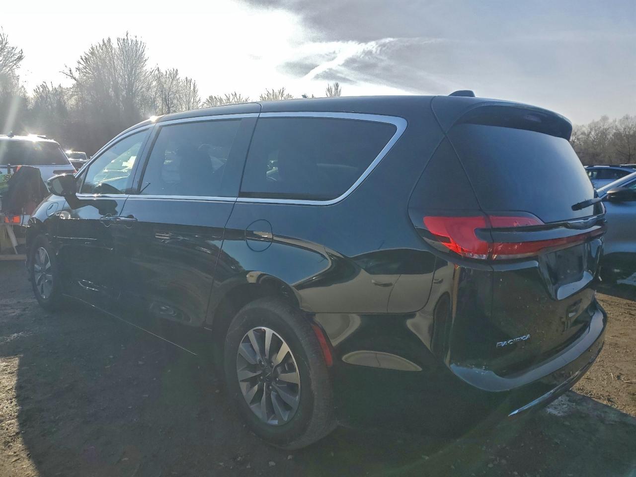 CHRYSLER PACIFICA HYBRID SELECT