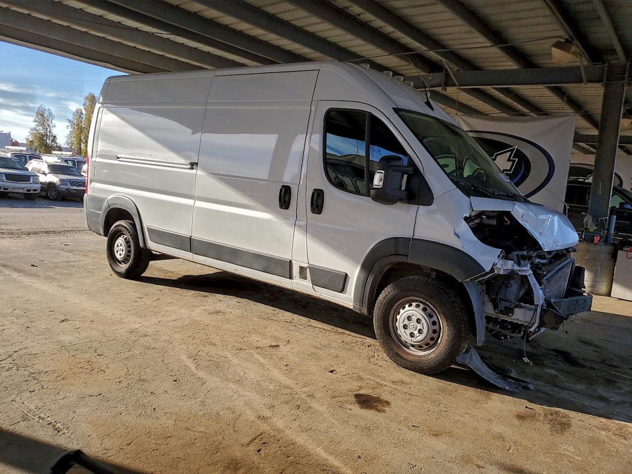 RAM PROMASTER 2500 HIGH